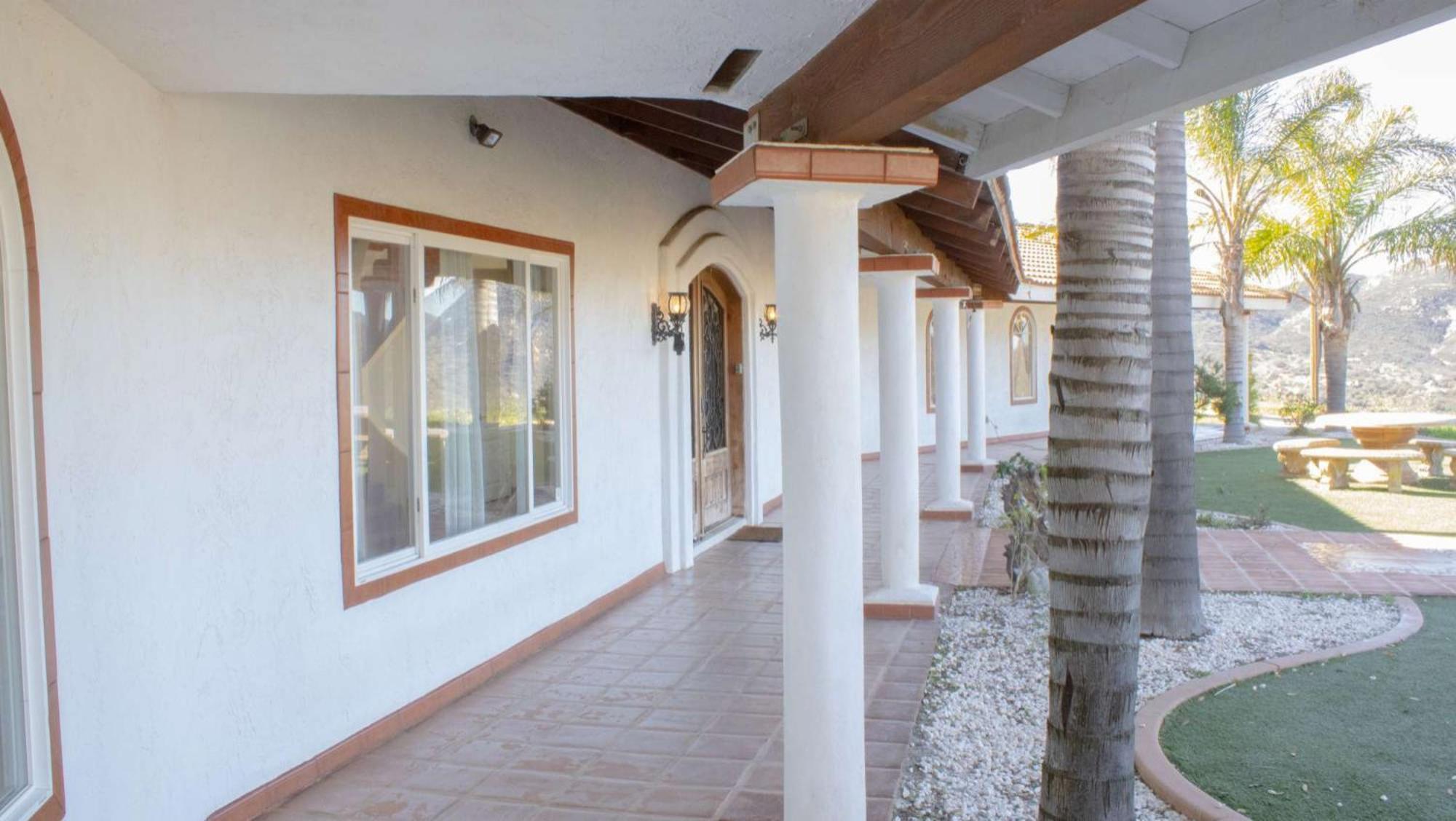 Private Home On 10 Acres - Heated Salt Pool & Jacuzzi, Mountain & City Views, Horseshoes, Basketball, Bbq, Golf Putting, Foosball, Croquet, Bose Stereo, White Cotton Bedding - Hilltop Hacienda, Pool Heat Optional Jamul Exterior foto